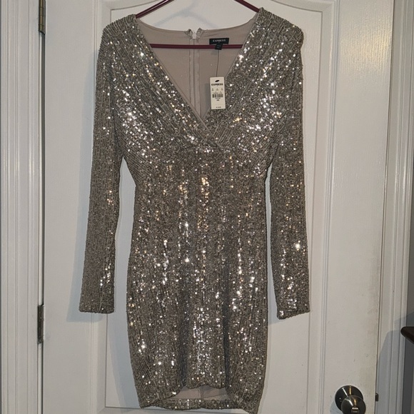NWT express sequin dress - Picture 4 of 5